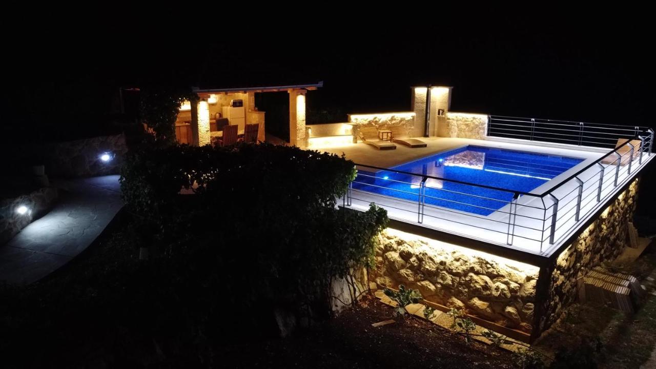 Country Home Mocilo, Zagvozd Luaran gambar
