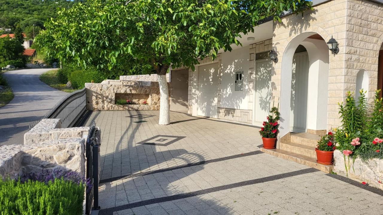 Country Home Mocilo, Zagvozd Luaran gambar