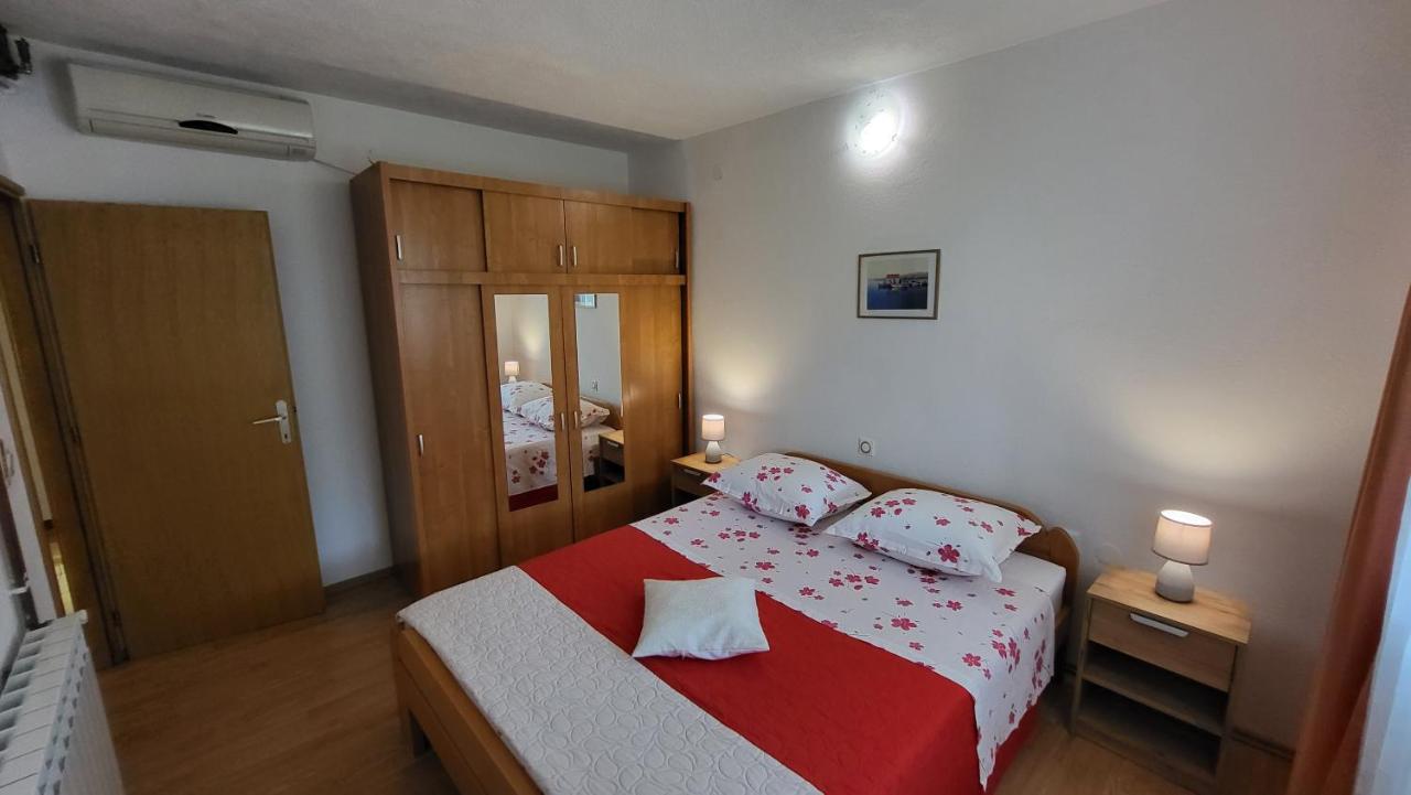 Country Home Mocilo, Zagvozd Luaran gambar